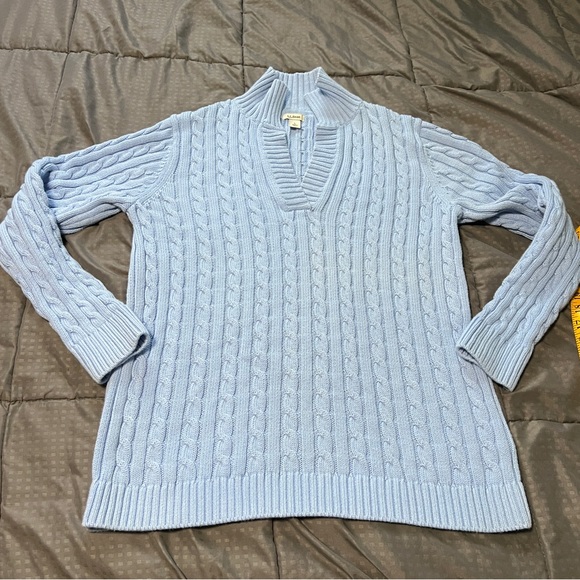 Llbean l.l. Bean blue cable knit sweater vneck size large - Picture 2 of 7
